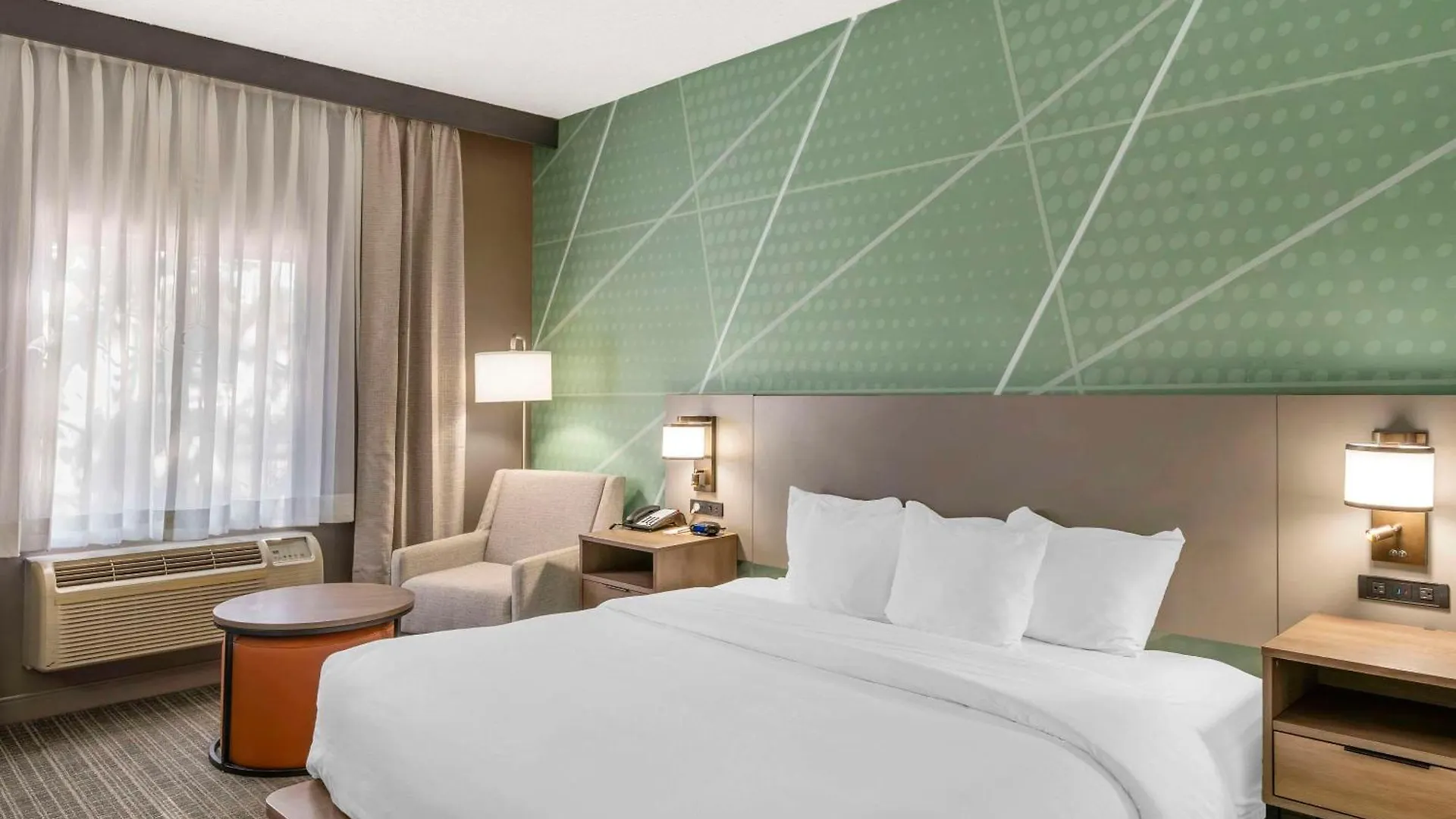 Comfort Inn & Suites Louisville Airport Fair & Expo