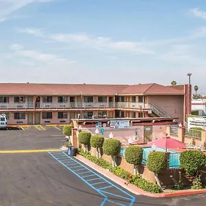 https://econo-lodge-anaheim-north.topanaheimhotels.com